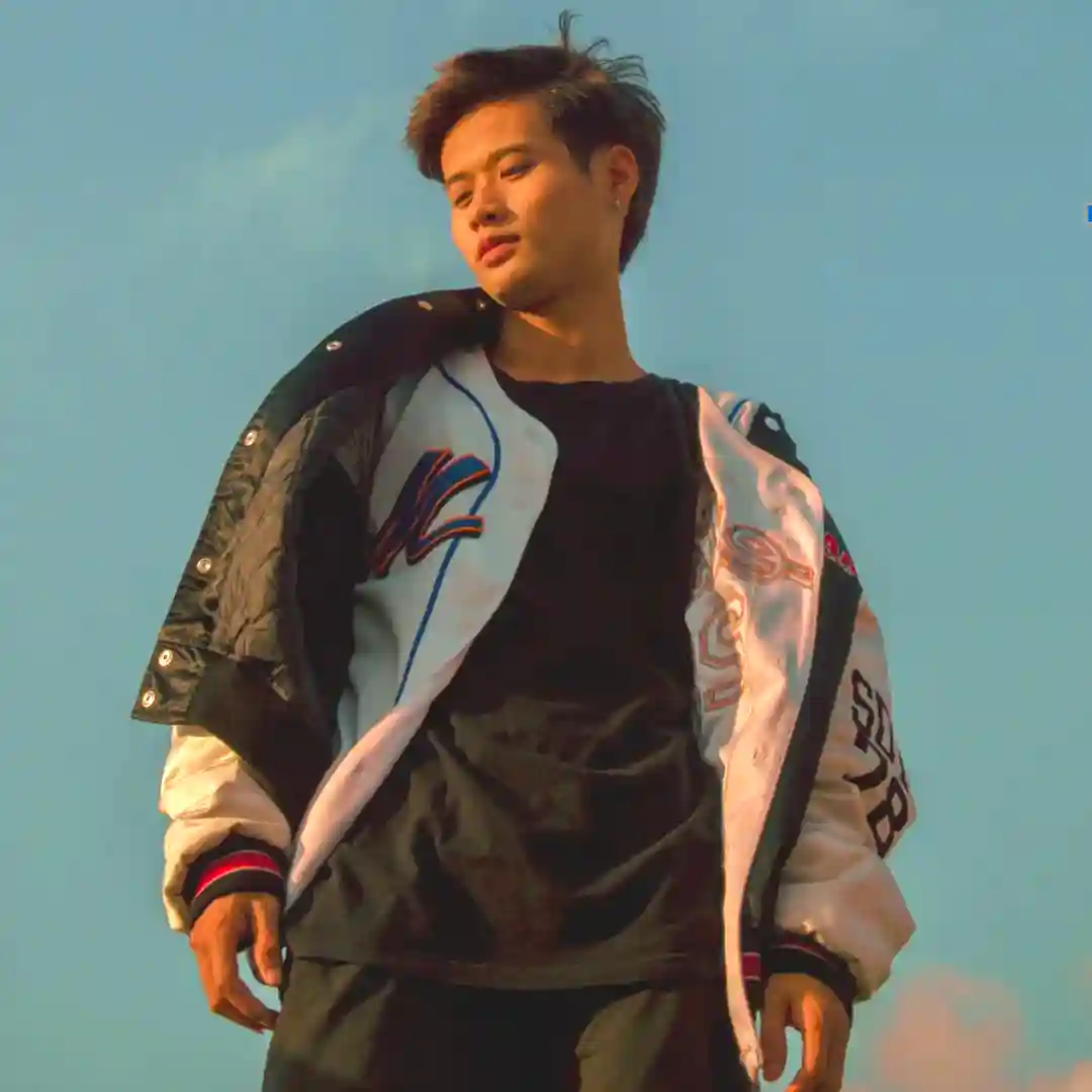 Jenis Jenis Jaket Varsity Lengkapi Gaya Kasualmu!