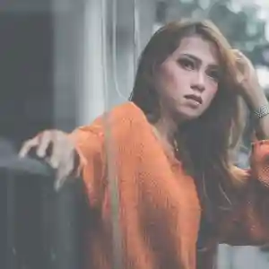 Jenis Sweater V Neck Model Rajutan