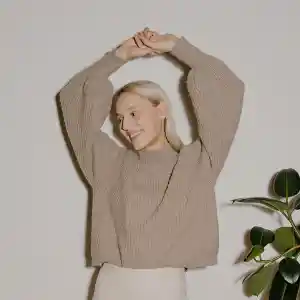 Sweater Crop Top Tips Memilih Ukuran yang Pas untuk Tubuh